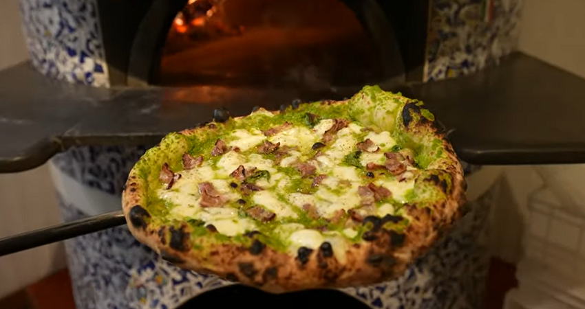 California-Style Pizza: A Popular Type of Pizza